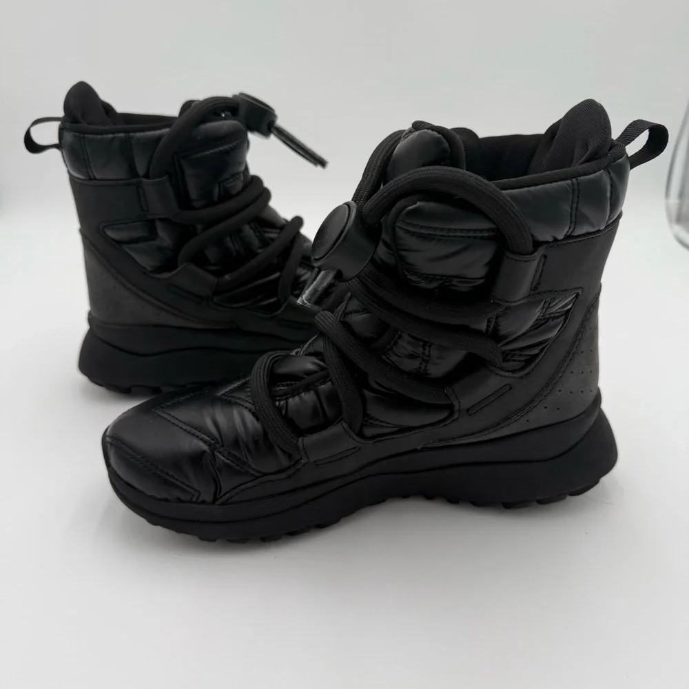 NWOT Merrell Warm 200 Gram Insulation Polar Puffer Winter Boots Waterproof 6.5‎